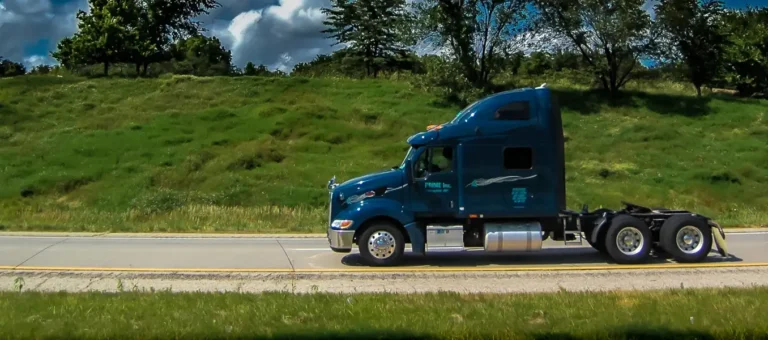 Top 7 Challenges in Freight Transportation Truck Dispatching and How to Solve Them